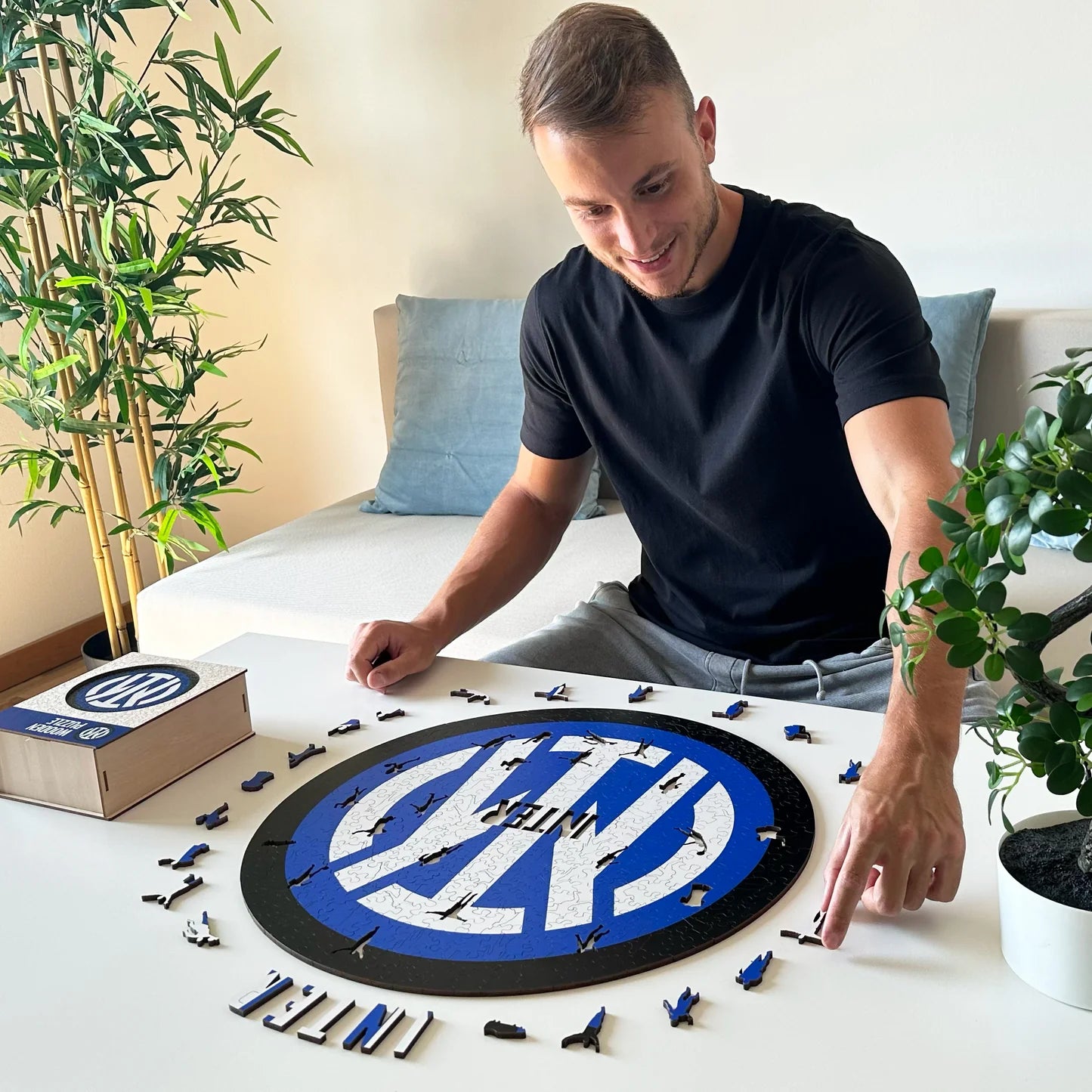 Inter Logo - Wooden Puzzle